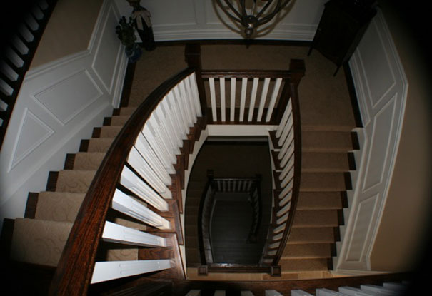 Custom wooden staircase by Elite Stairs in a Greater Toronto Area home
