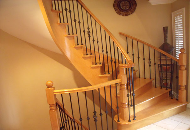 Curved staircase